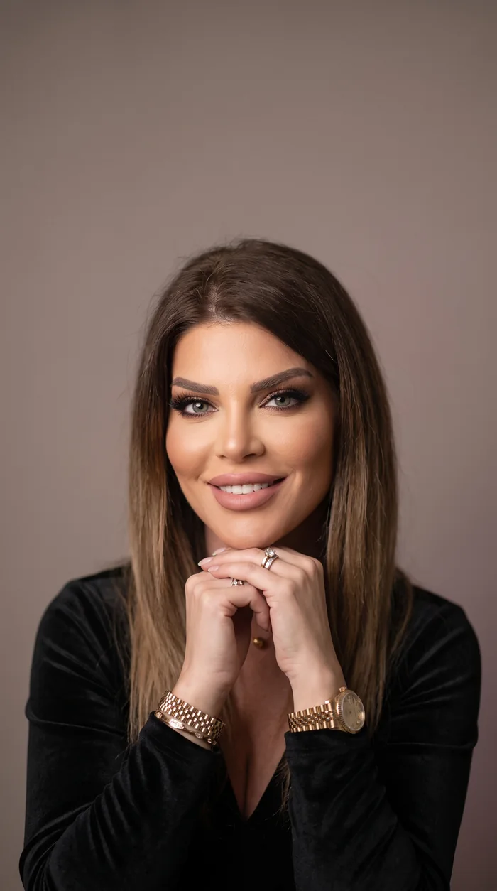 Machiaj pentru ochi verzi, gene definite și ten luminos - Pucca Diana, makeup artist în Bacău